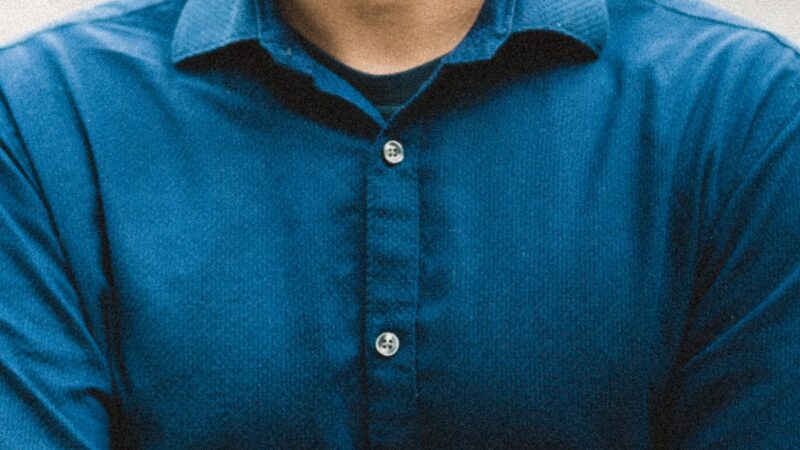 Photo blue shirt