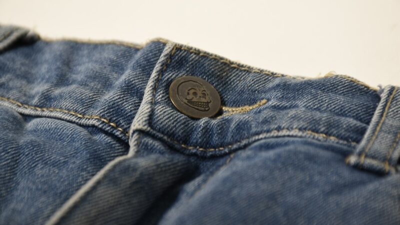 Photo jeans cut